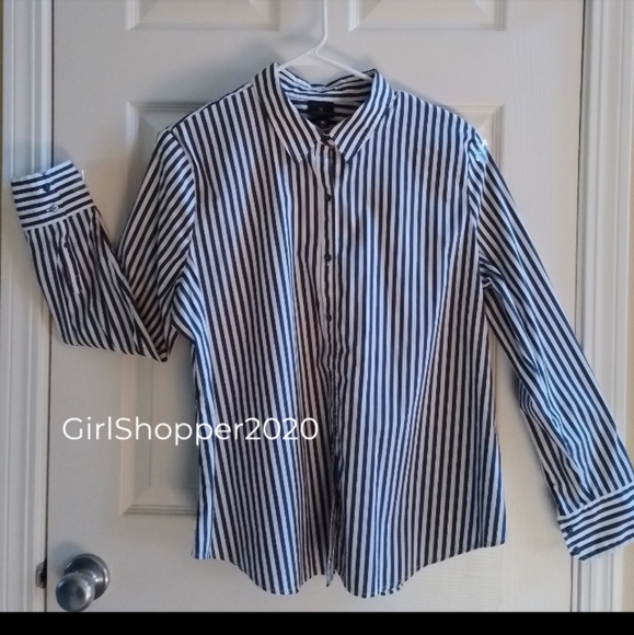 Tops - ❗Ladies Striped Long Sleeves